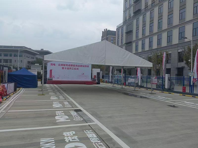 芦山县雪利婚庆篷房租赁专属定制：浪漫空间，为婚礼注入专属仪式感